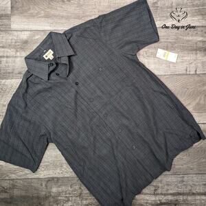 Haggar Short Sleeve Button Front Shirt Size S